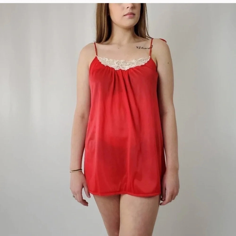 Vintage 80’s Undercover Wear Babydoll Nightie